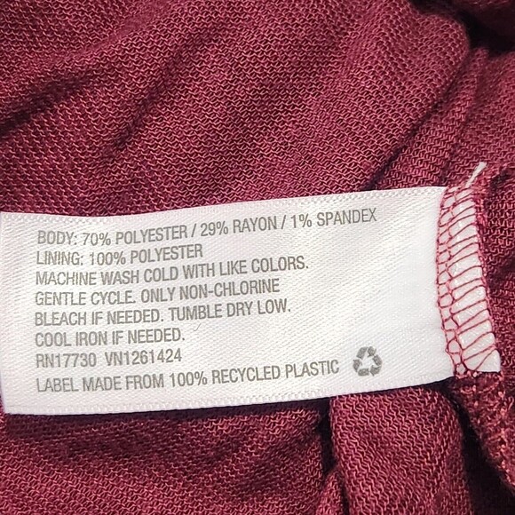 Universal thread jumpsuit Size Medium Burgundy with Pockets NEW - Picture 13 of 15